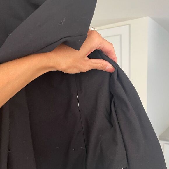 Susana Monaco Elegant Black Cardigan - Picture 3 of 5